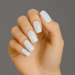 131-MNG000017-Exkluzivn-UV-n-lepky-na-nehty-Festive-White