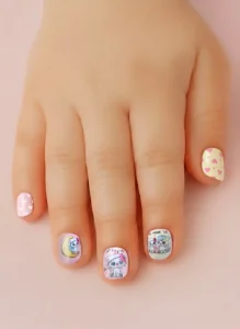 1473-0066-03-E27-NailArt-d-tsk-nehty-Ko-i-srd-ka-