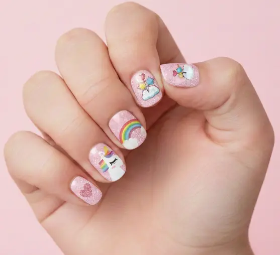 1475-0066-13-E27-NailArt-d-tsk-nehty-Sn-c-jednoro-ci-